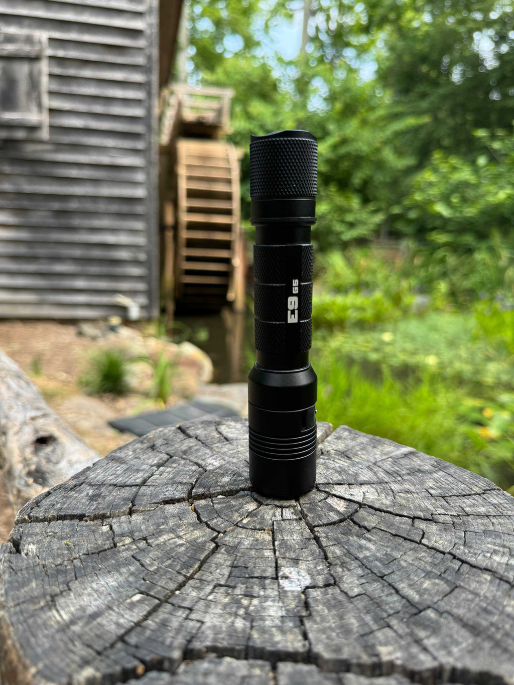 E9 GEN5 Long Throw- 3,000 Lumen  388 Meter  Tactical EDC Flashlight
