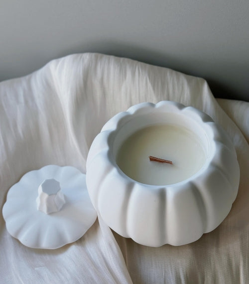 Handcrafted Pumpkin Vessel Candle – Jesmonite & Soy Wax